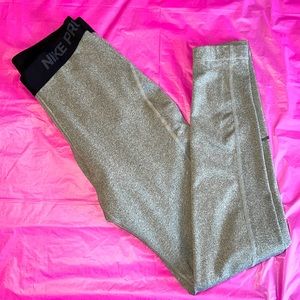 Nike pro workout leggings
